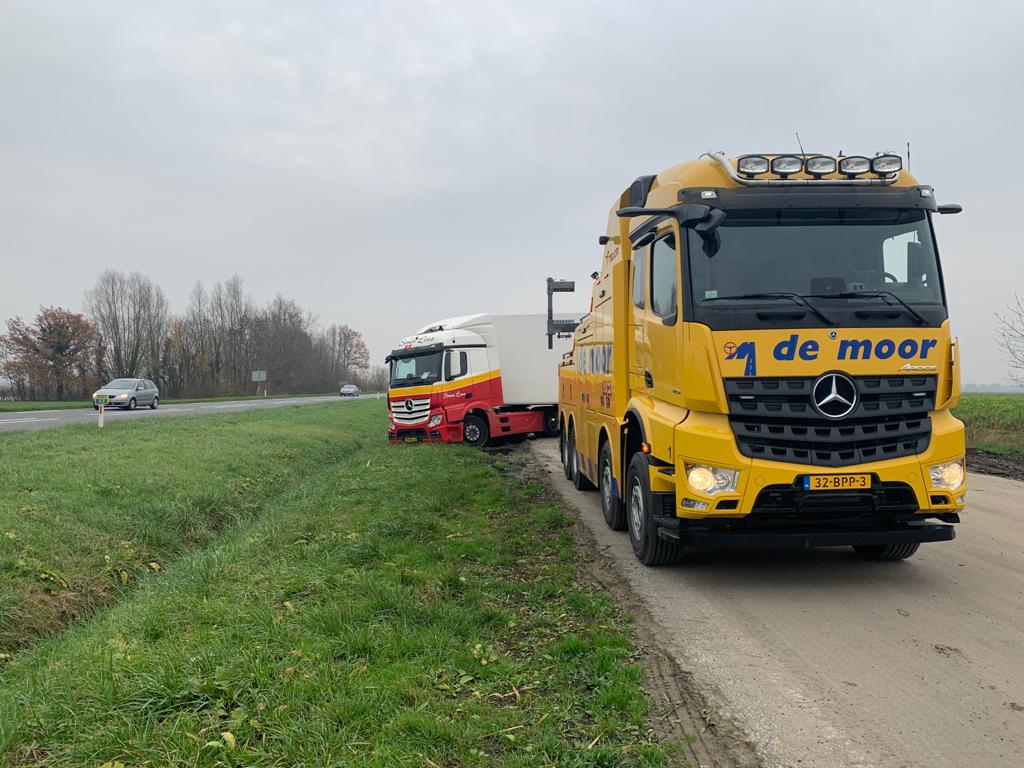Vrachtwagenberging of zware berging autobergingemoor.nl