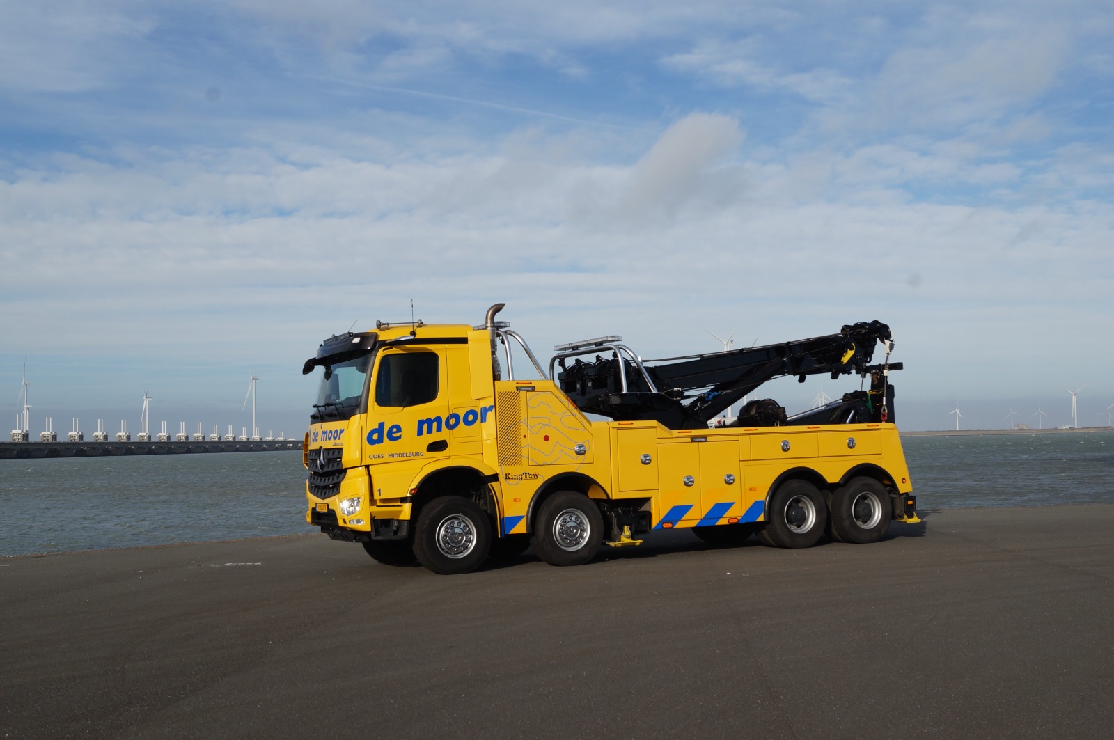 De moor autoberging KingTow Rotator bergingstruck
